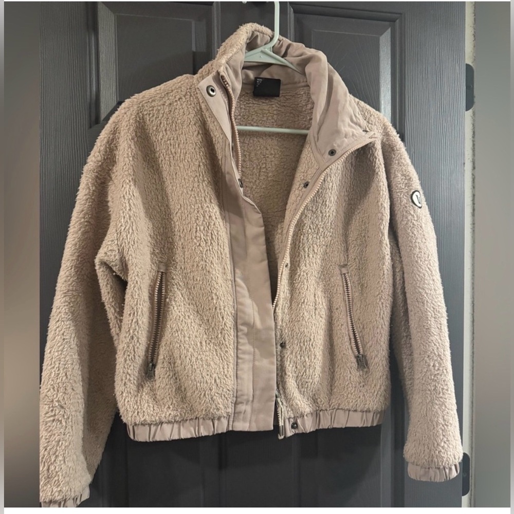 Vuori Cozy Sherpa Jacket, Light Pink (Umber), XXS, Good Condition! - Picture 4 of 8